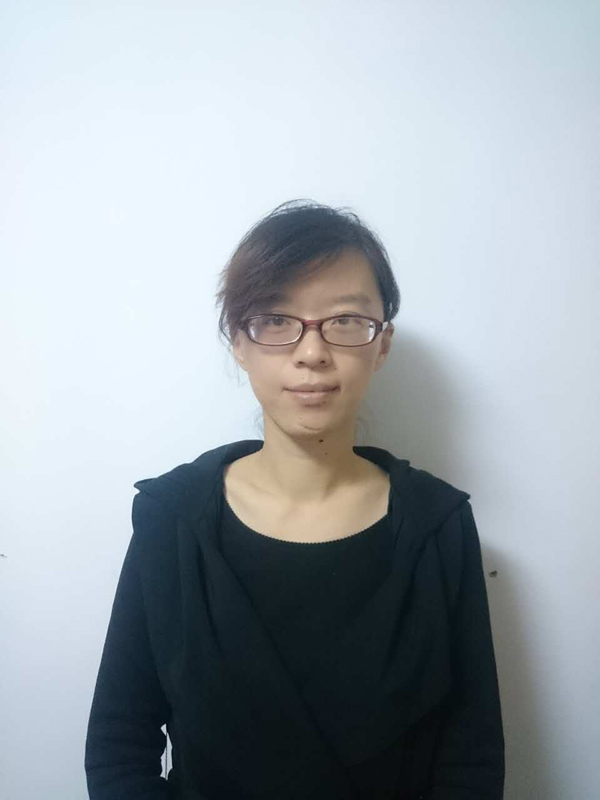 李妍